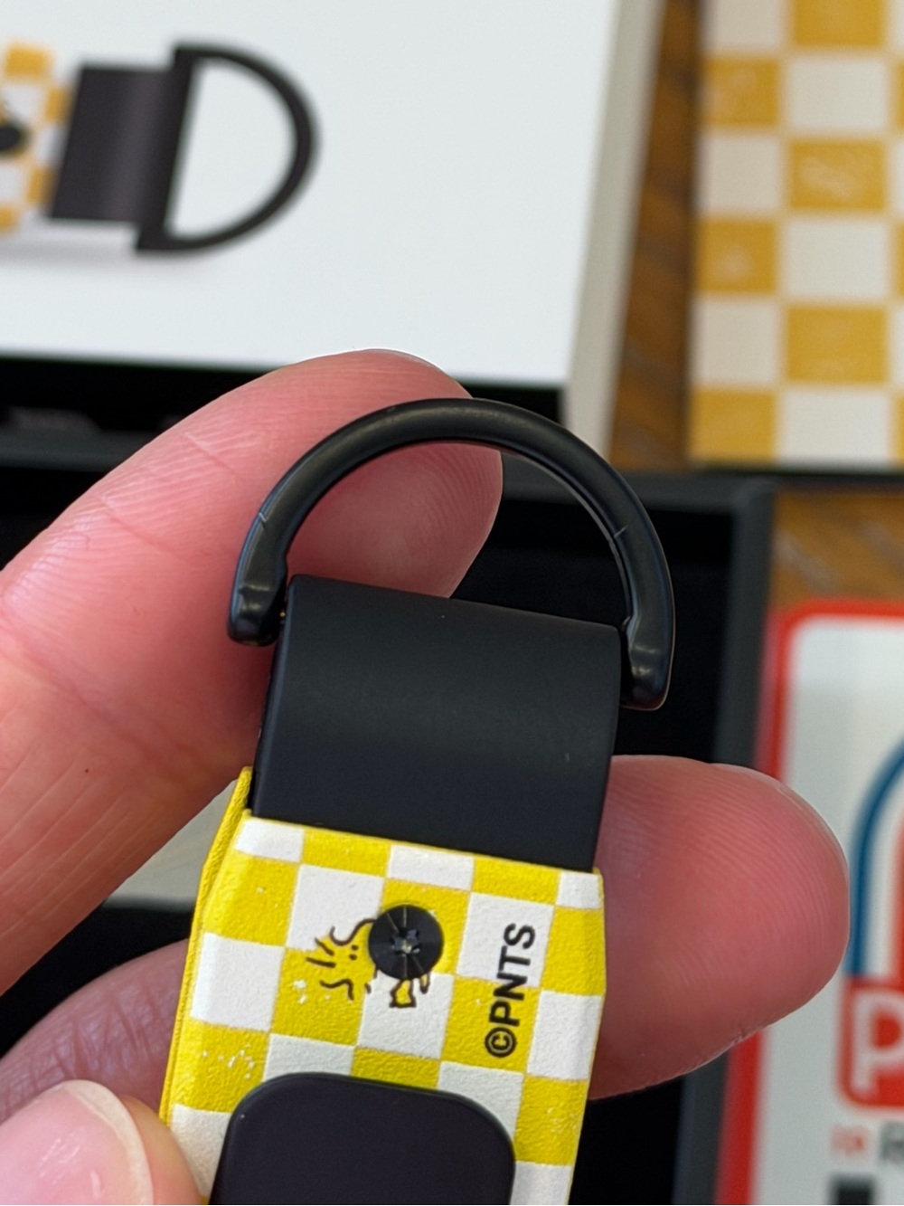 NEW Ridge x Peanuts Checkerboard Speed Club Keycase - Picture 6 of 7